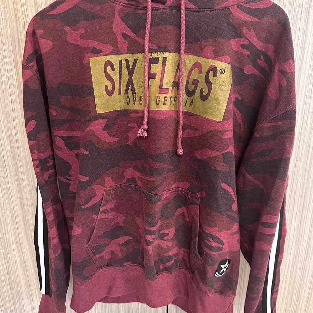 Vintage Red Camouflage Six Flags Over Georgia Hoodie Sweatshirt Youth XL RARE